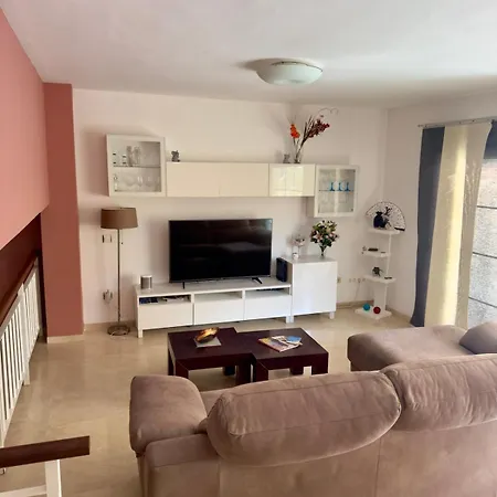 Ferienhaus Gurugu House *