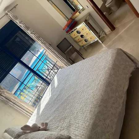 Gurugu House Semesterbostad