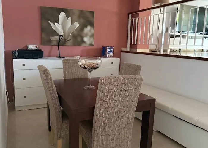 Gurugu House 팔름-마르